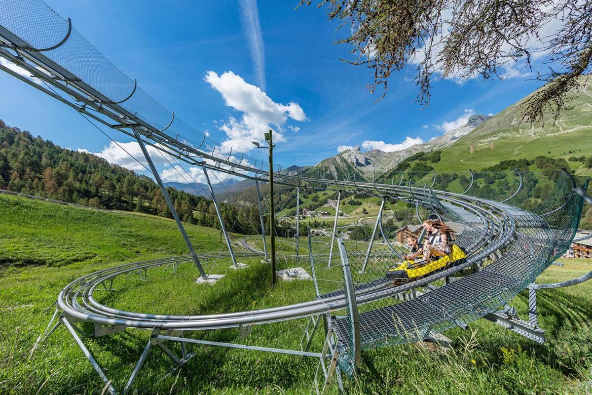 Hotel Plein Soleil Allos Exteriör bild